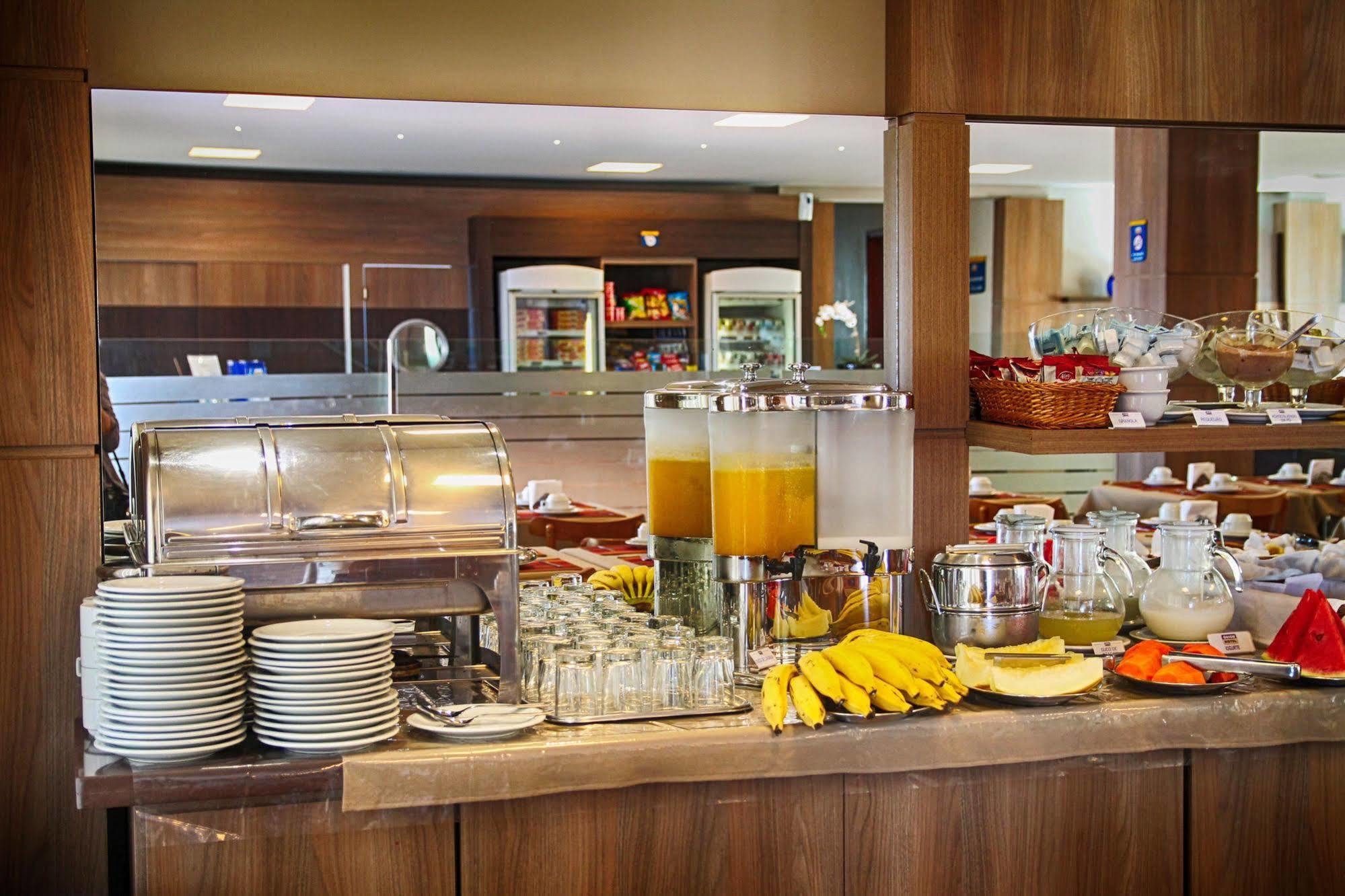 Orion Hotel 이툼비아라 외부 사진